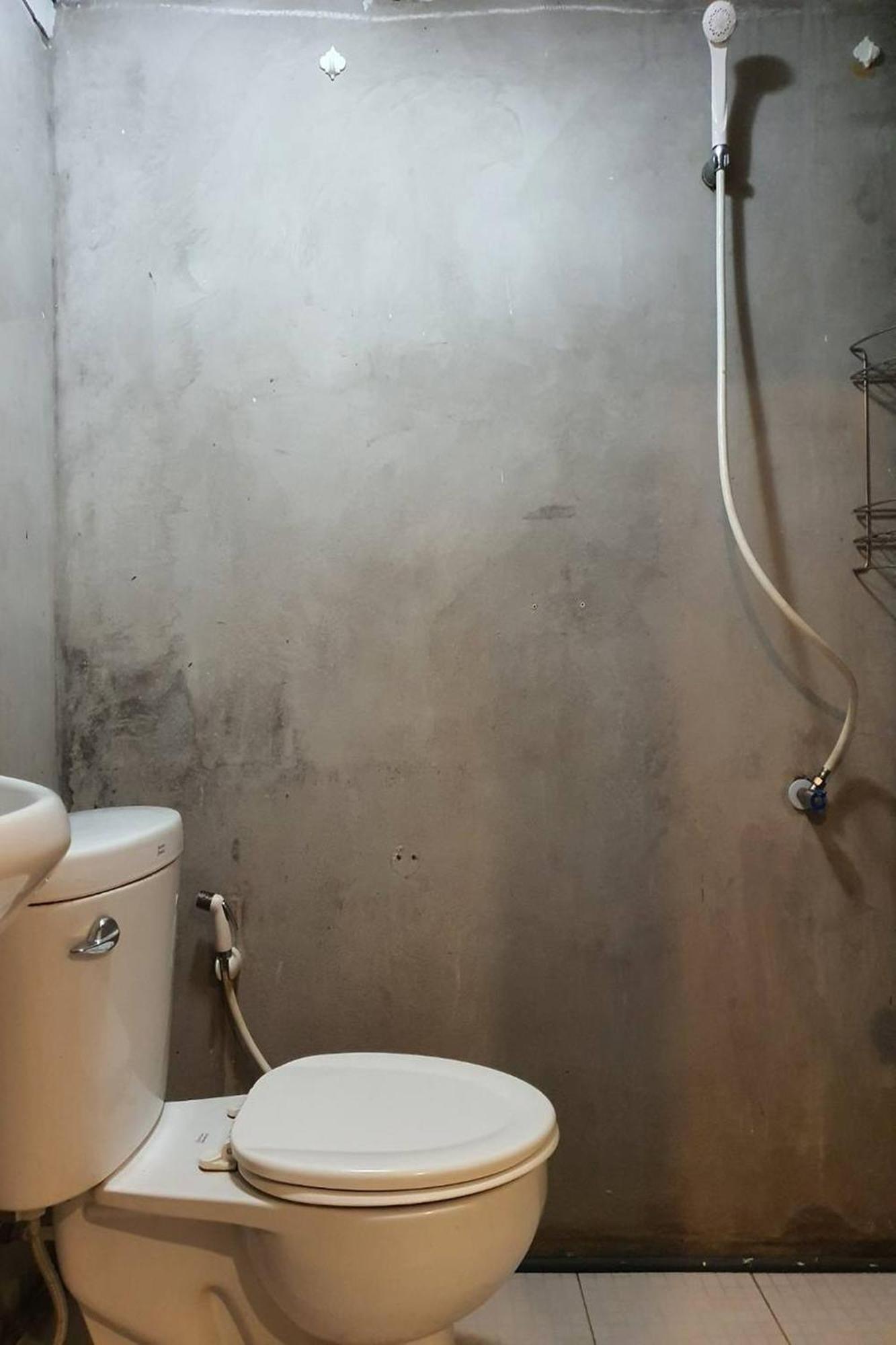 Freesia Saladaeng Silom Apartments 曼谷 外观 照片